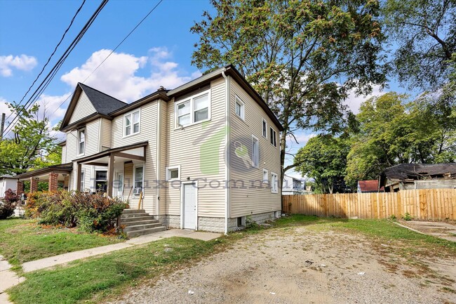 1928 Darwin Ave SW in Grand Rapids, MI - Building Photo - Building Photo