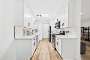 The Stanley Off Sunset in Los Angeles, CA - Building Photo