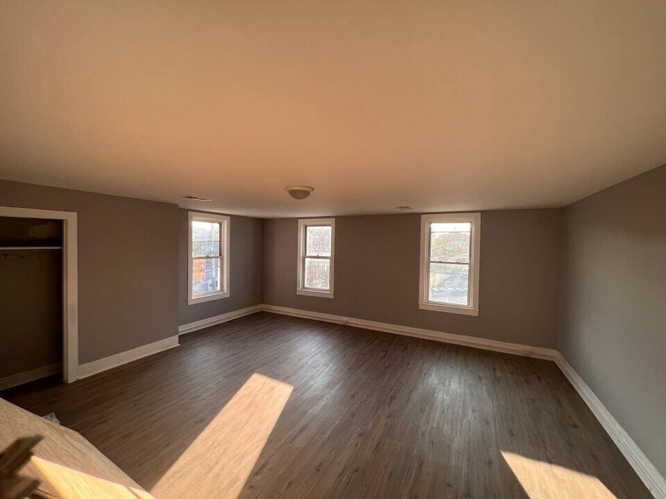 44 Champion Rd in Gloucester City, NJ - Building Photo