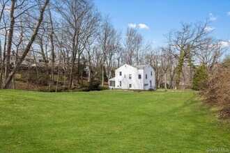 111 Spier Rd, Unit 1219 in Scarsdale, NY - Foto de edificio - Building Photo