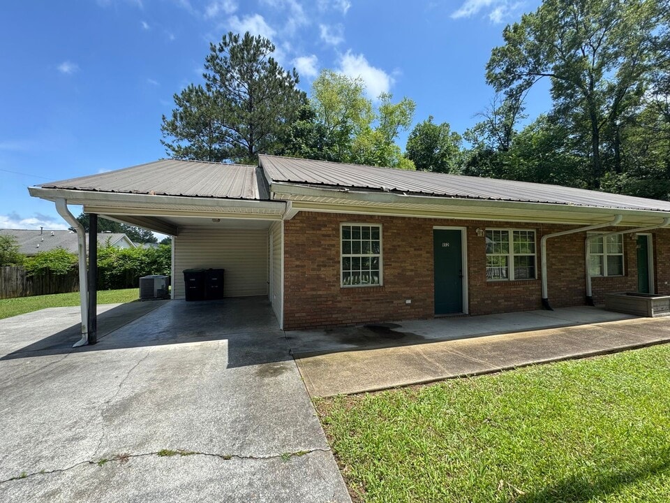 150 Rogers Dr in Rome, GA - Building Photo