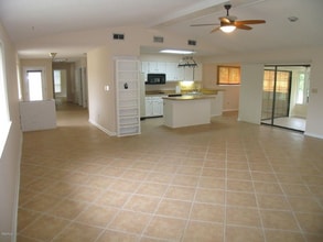56105 Diamondhead Dr E in Diamondhead, MS - Building Photo - Building Photo