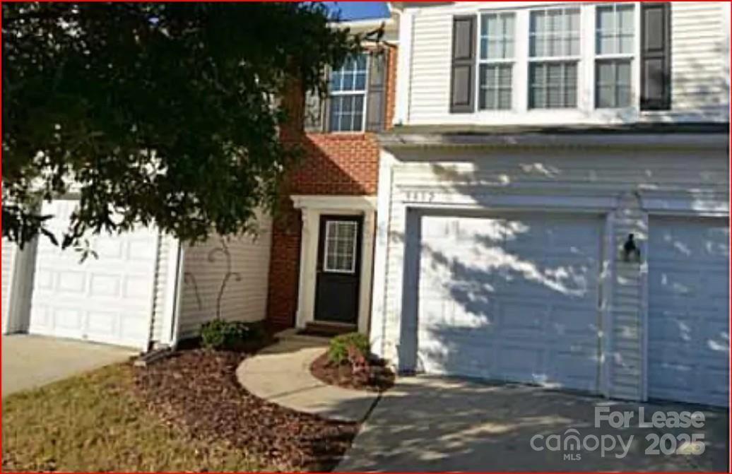 9832 Carson Whitley Ave in Charlotte, NC - Building Photo