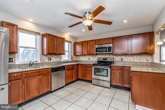 7909 Aiken Ave, Unit 4 in Parkville, MD - Building Photo - Building Photo