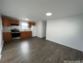3046 Harding Ave in Honolulu, HI - Building Photo - Building Photo