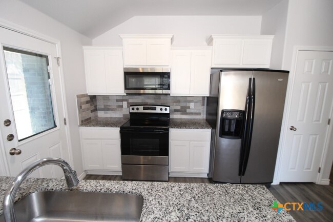 134 Wind Ridge Dr in Copperas Cove, TX - Foto de edificio - Building Photo