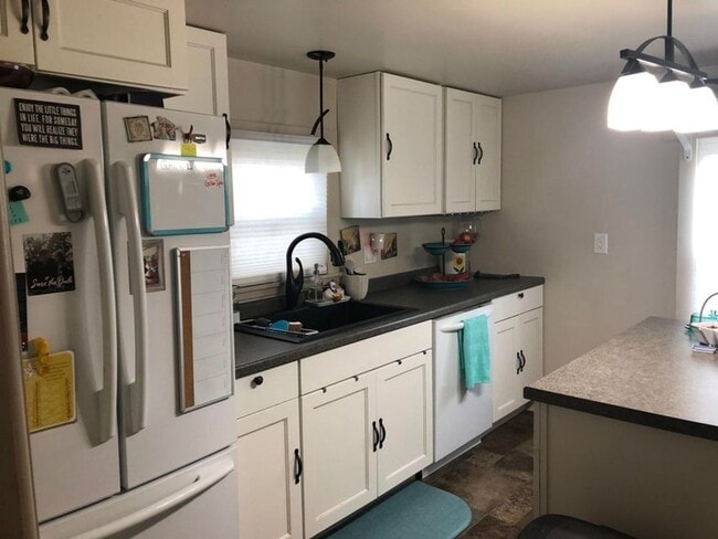 802 3rd Ave SE in Jamestown, ND - Building Photo - Building Photo