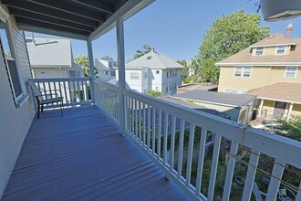 20 Carver Rd, Unit 2 in Watertown, MA - Building Photo - Building Photo