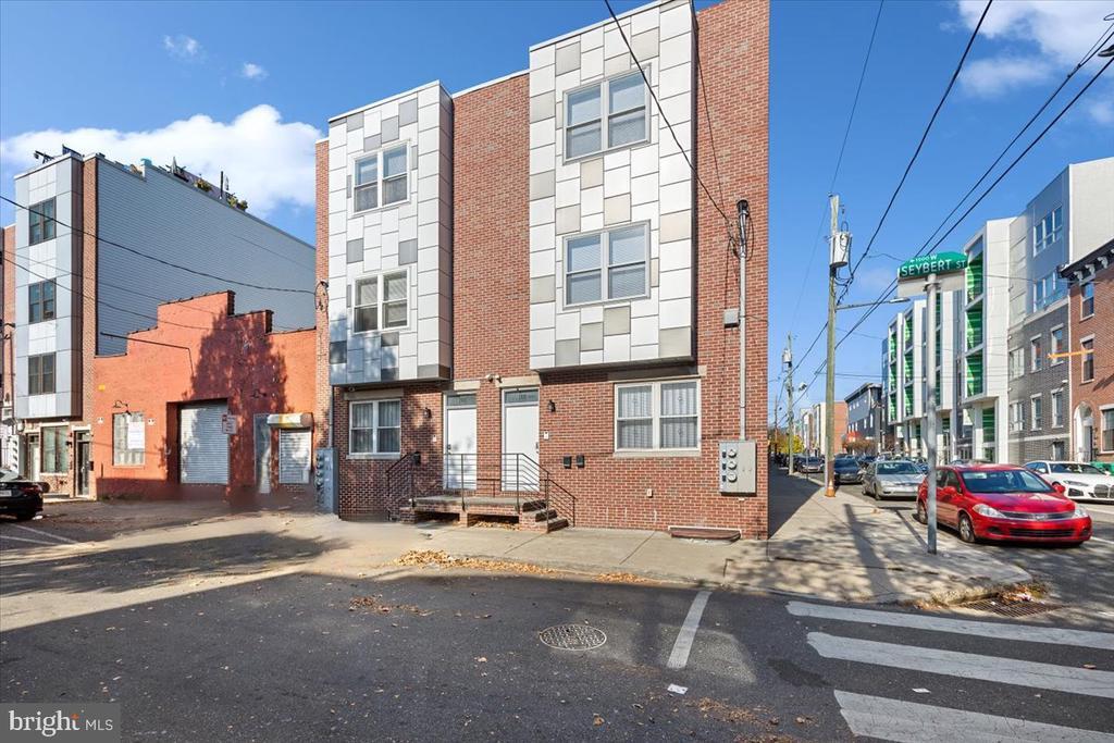 1322 N 15th St in Philadelphia, PA - Building Photo