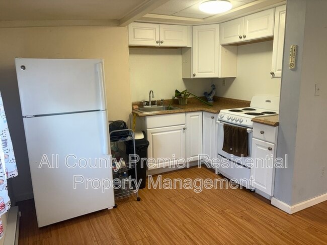 4 Henshaw Ct in Phillipsburg, NJ - Building Photo - Building Photo