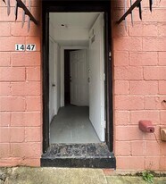 1447 Oxford Rd NE in Atlanta, GA - Building Photo