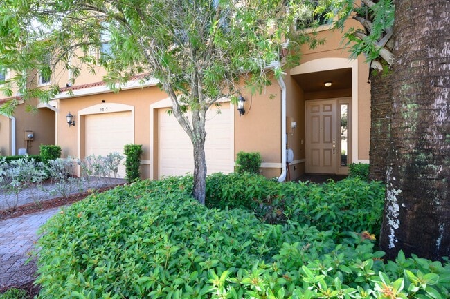 5813 Monterra Club Dr in Greenacres, FL - Building Photo - Building Photo