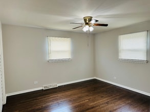 17950 Park Ave in Homewood, IL - Building Photo - Building Photo