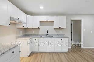 7734 US-29 in Browns Summit, NC - Building Photo