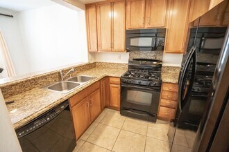 28504 Herrera St in Valencia, CA - Building Photo - Building Photo