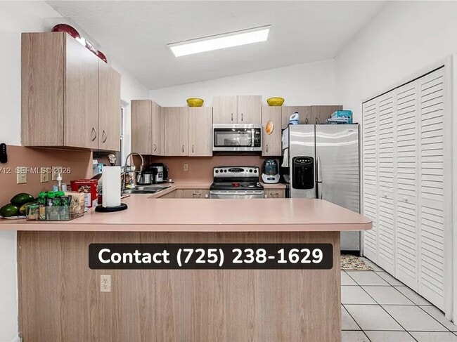 12767 SW 60th Ln in Miami, FL - Building Photo - Building Photo