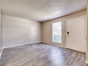 4651 S Darlington Ave in Tulsa, OK - Building Photo - Building Photo