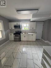 2181 Howard Ave in Windsor, ON - Building Photo - Building Photo