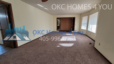 8000 W Lakeshore Dr in Oklahoma City, OK - Building Photo - Building Photo