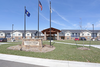 Colonial Village in Overland Park, KS - Foto de edificio - Building Photo