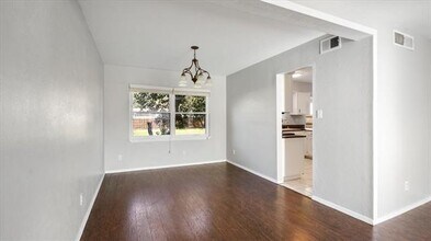 6925 Red Fox Trail in Fort Worth, TX - Building Photo - Building Photo