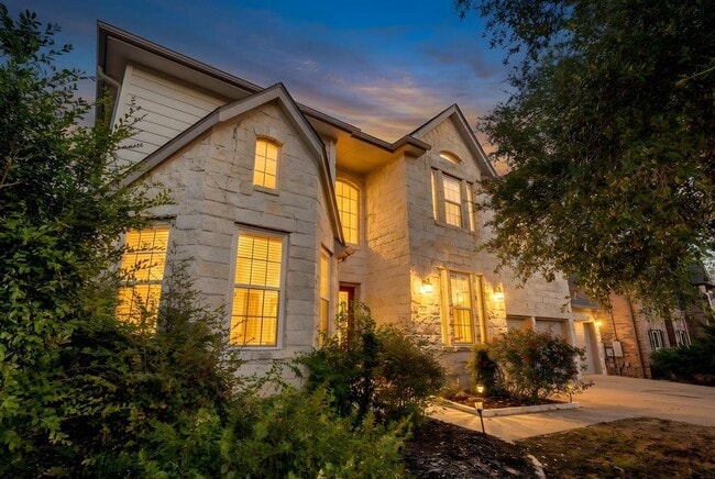 property at 2100 Hilton Head Dr