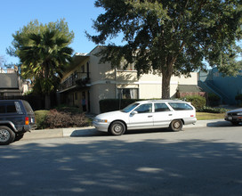 4157-4171 Byron St in Palo Alto, CA - Building Photo - Building Photo