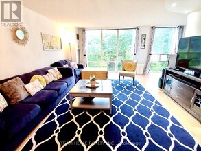 205 Wynford Dr in Toronto, ON - Building Photo - Building Photo