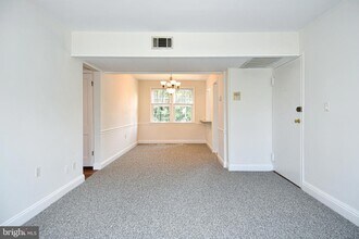 1303 Belle View Blvd, Unit B1 in Alexandria, VA - Building Photo - Building Photo