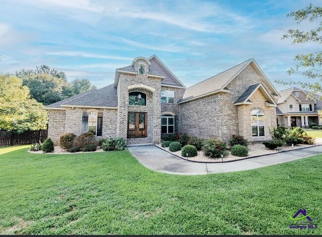 property at 111 S Carmenville Dr