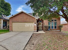 1817 Melissa Oaks Ln in Austin, TX - Building Photo