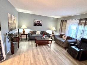 2031 Dewey St in Hollywood, FL - Foto de edificio - Building Photo