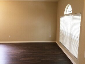 22750 Marsh Wren Dr in Land O Lakes, FL - Foto de edificio - Building Photo