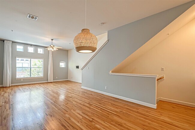 property at 11315 S Main St