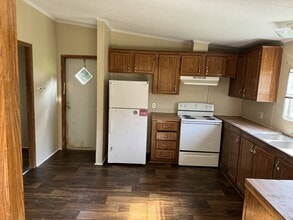 3307 Christie Rd in Hudson, NC - Building Photo - Building Photo