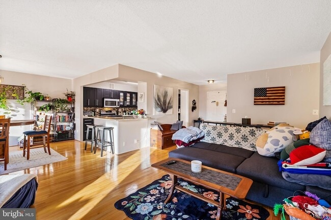 property at 5904 Mt Eagle Dr