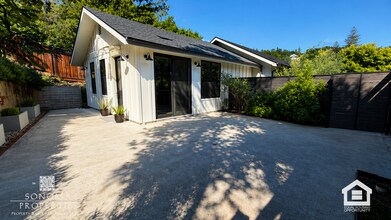 17253 Park Ave in Sonoma, CA - Building Photo - Building Photo