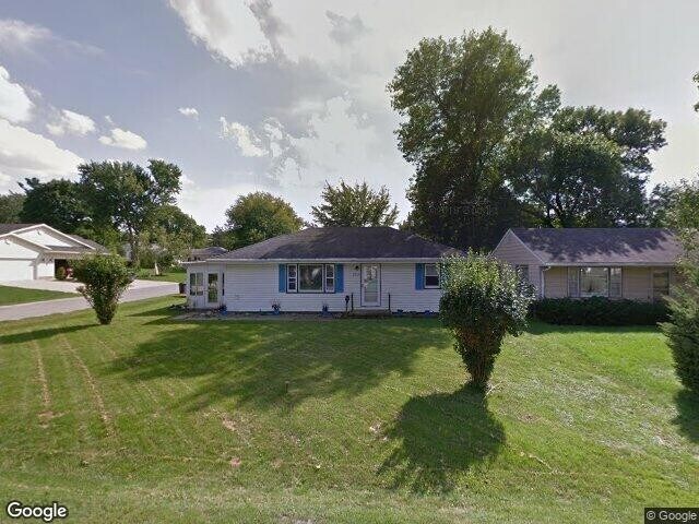 703 W Pleasant St in Colfax, IA - Foto de edificio