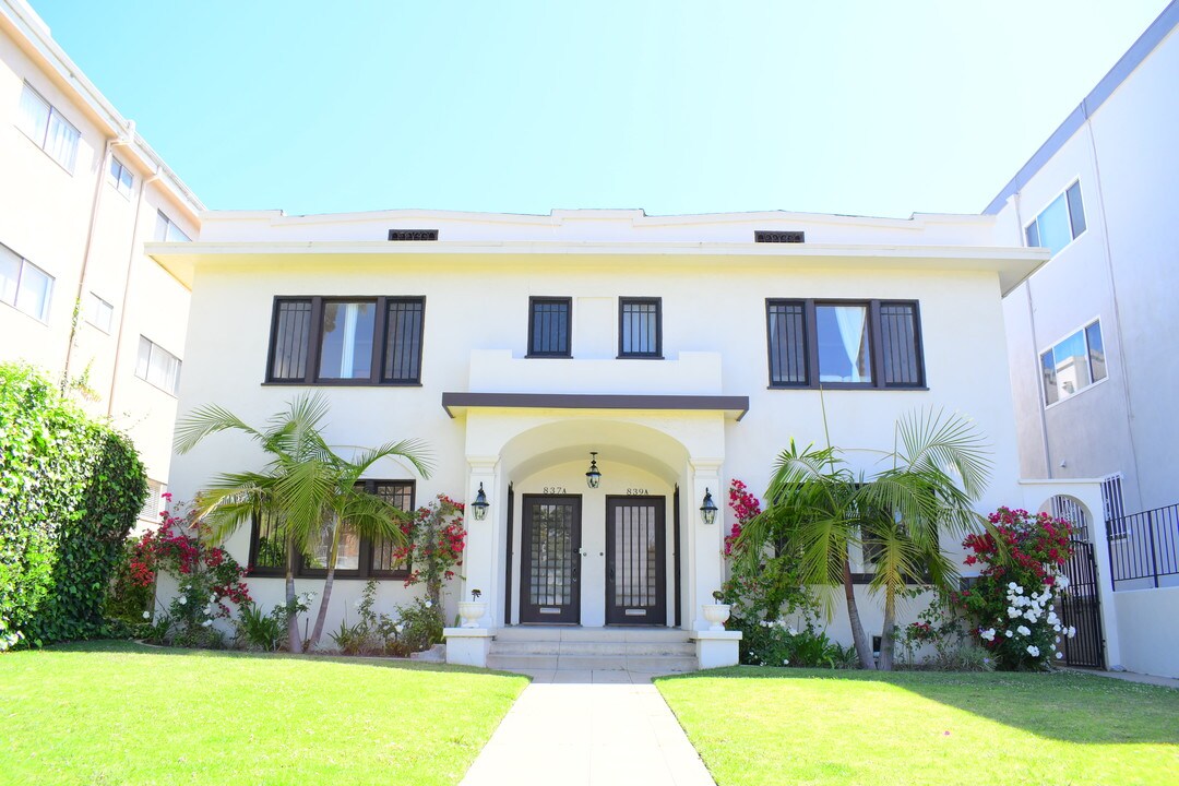 839 5th St in Santa Monica, CA - Building Photo
