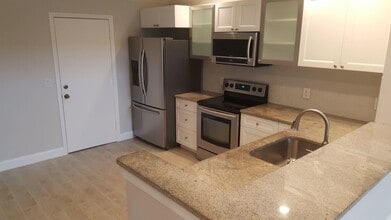 17046 Boca Club Blvd in Boca Raton, FL - Building Photo - Building Photo