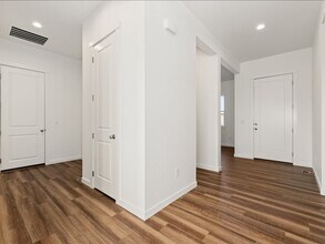 1523 W Switchgrass Ct in Meridian, ID - Foto de edificio - Building Photo