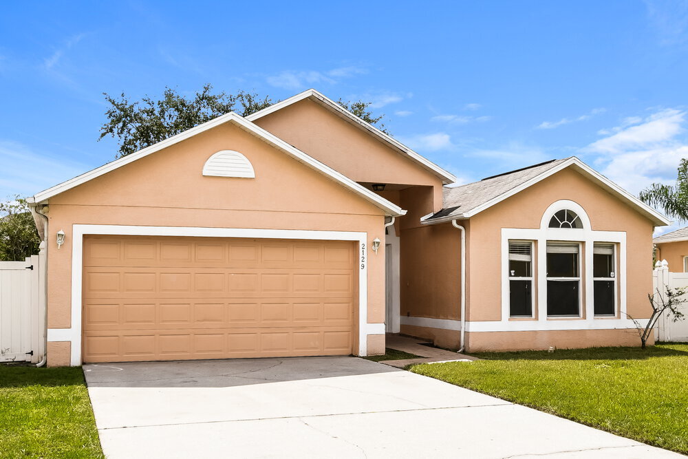 2129 Marisol Loop in Kissimmee, FL - Building Photo