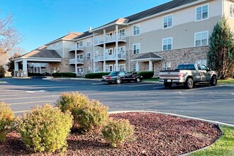 PARKSIDE SENIOR VILLAGE in Hartford, WI - Building Photo - Building Photo