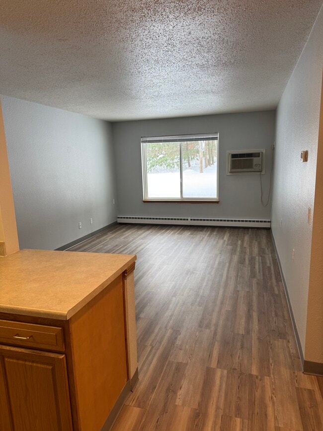 Oak Terrace in Traverse City, MI - Foto de edificio - Building Photo