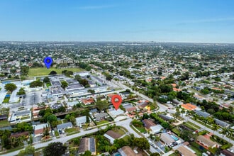 4701 SW 104th Ct, Unit 0 in Miami, FL - Foto de edificio - Building Photo