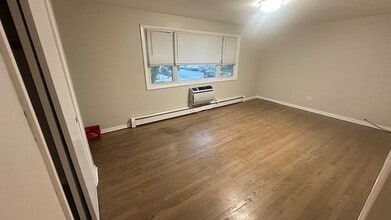 2802 N Rutherford Ave in Chicago, IL - Building Photo - Building Photo