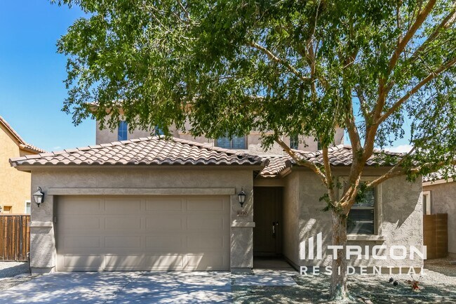 property at 4930 E Del Rio Dr