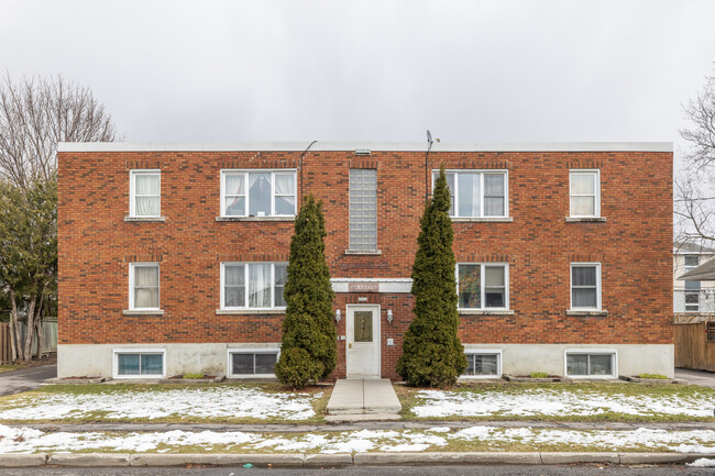 357 Gougeon St in Ottawa, ON - Building Photo - Building Photo