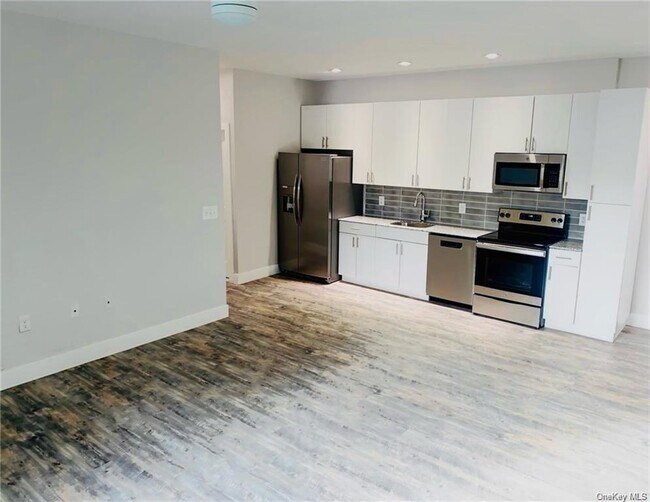 25 W Hartsdale Ave-Unit -2E in Hartsdale, NY - Building Photo - Building Photo