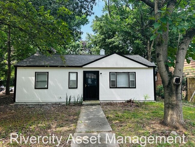 property at 865 Par Ave